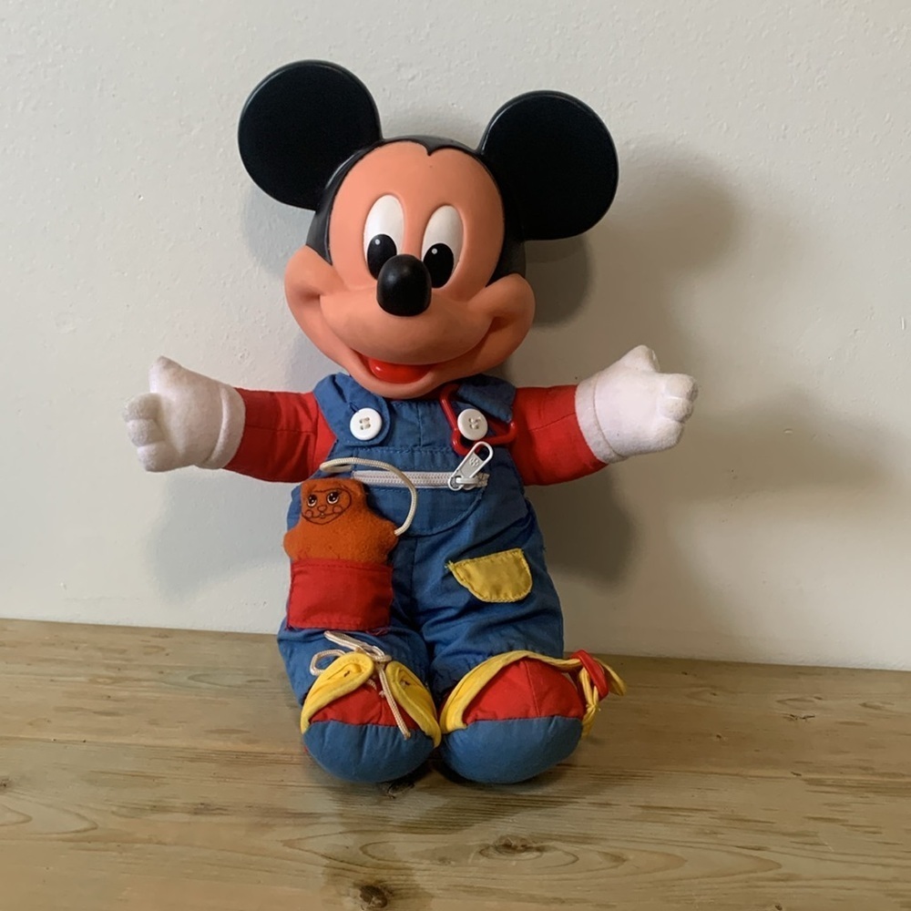Vintage 1989 Walt Disney Mickey Mouse Learn To Dress Me Mickey Mouse